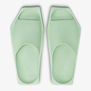 Women Jordan sage foam slides.